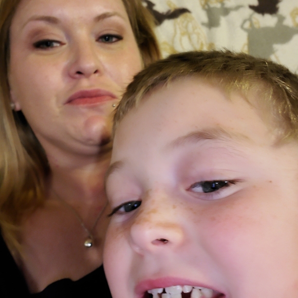 Meet your Posher, Jamie - Picture 2 of 4